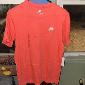 Nike Men's Coral Tee